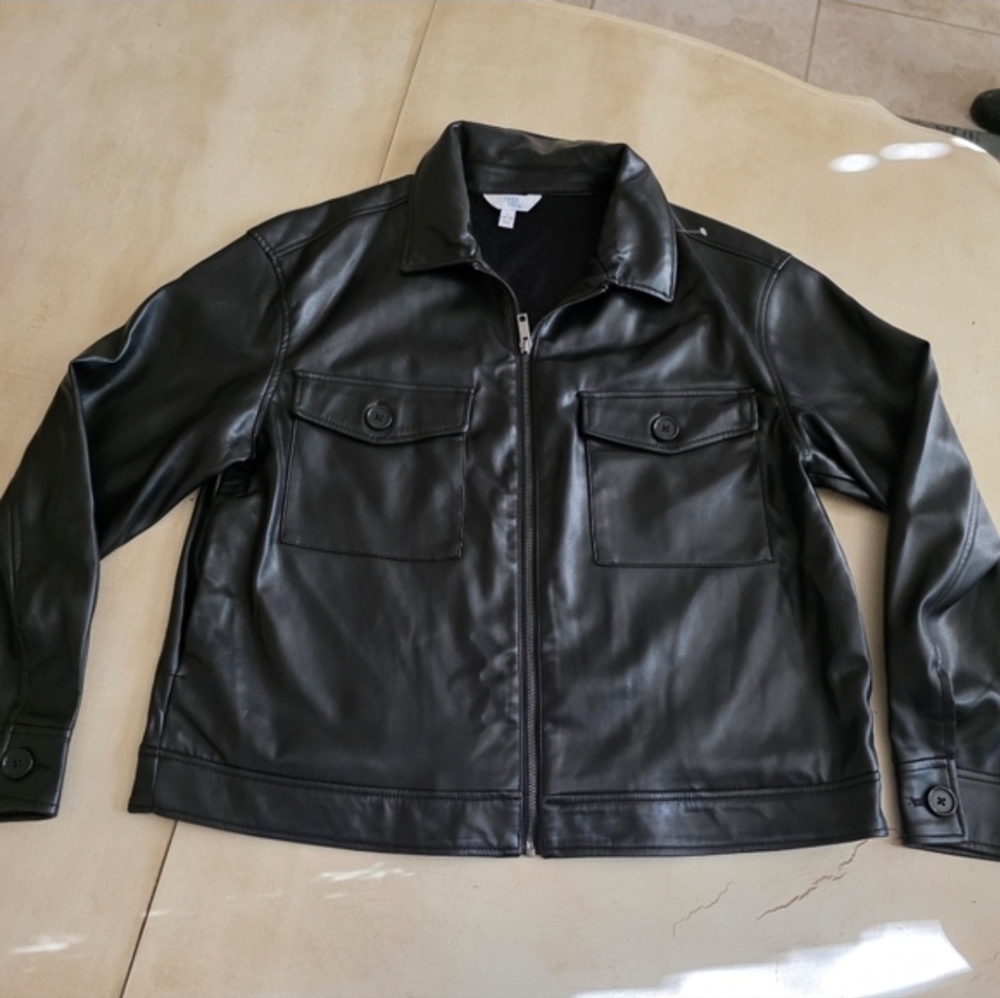 Minimalist BikerCore Vegan Edgy Faux Leather Shacket - Soft & Cozy Size Large.